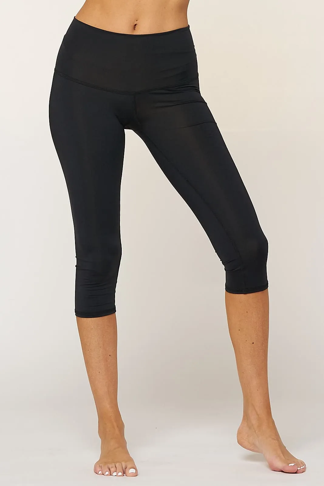 Solid Black Goddess Capri