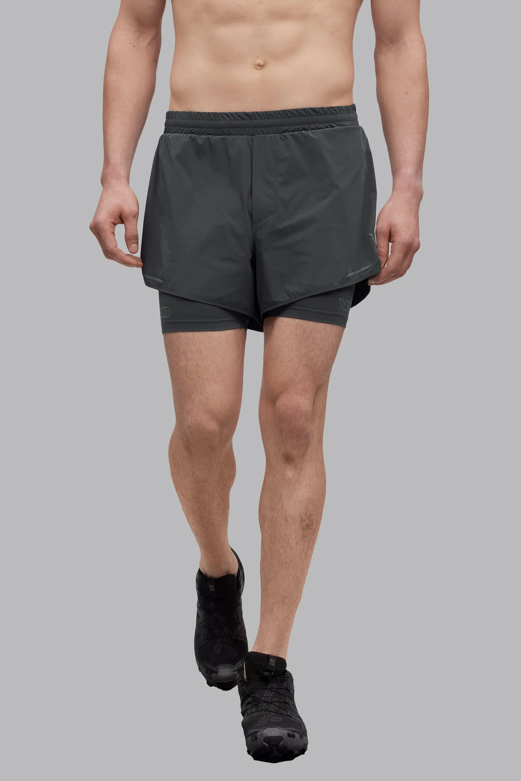 V_LYTE 5" 2-IN-1 SHORTS - Dark Gray
